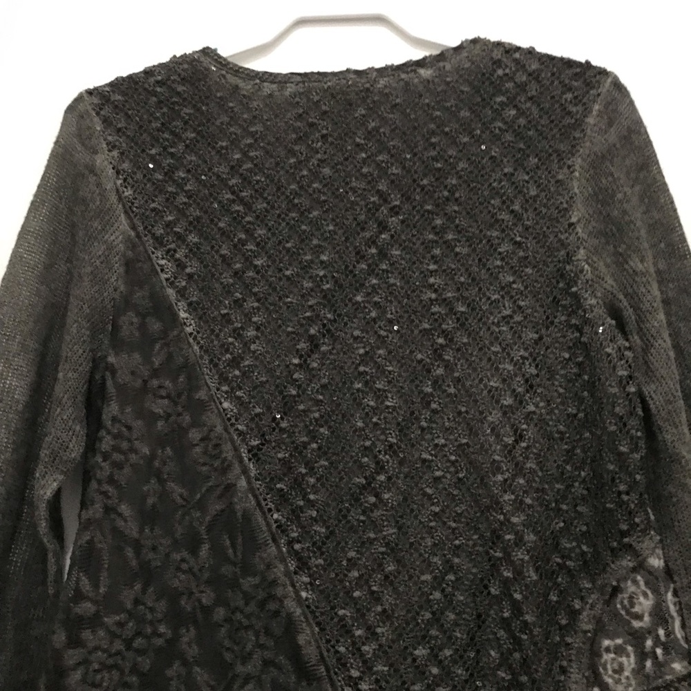 Vintage Concept Gray Patchwork Lace Long Sleeve T… - image 4